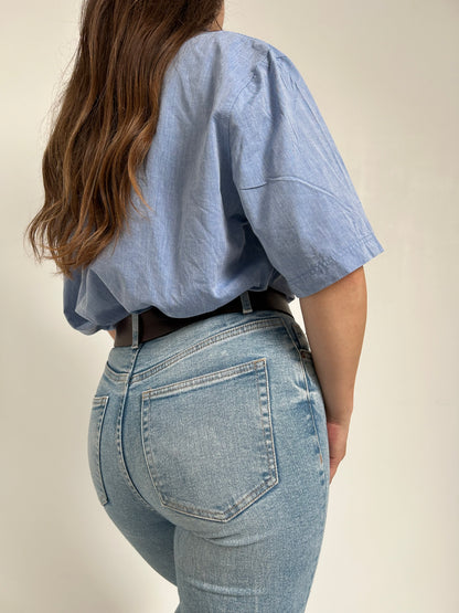 90s embroidered blue denim oversized shirt Size 38 to 42