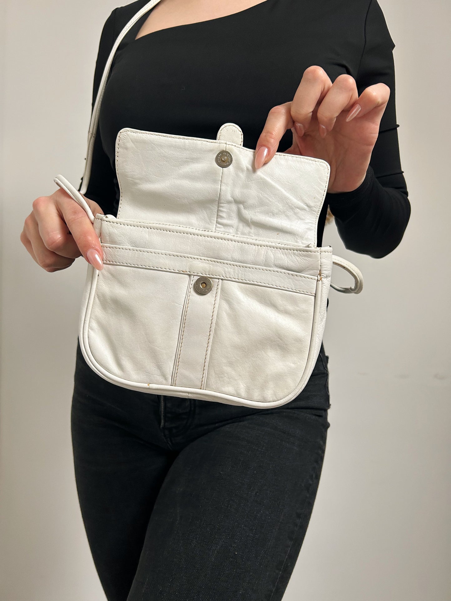 Petit sac en cuir blanc 70s