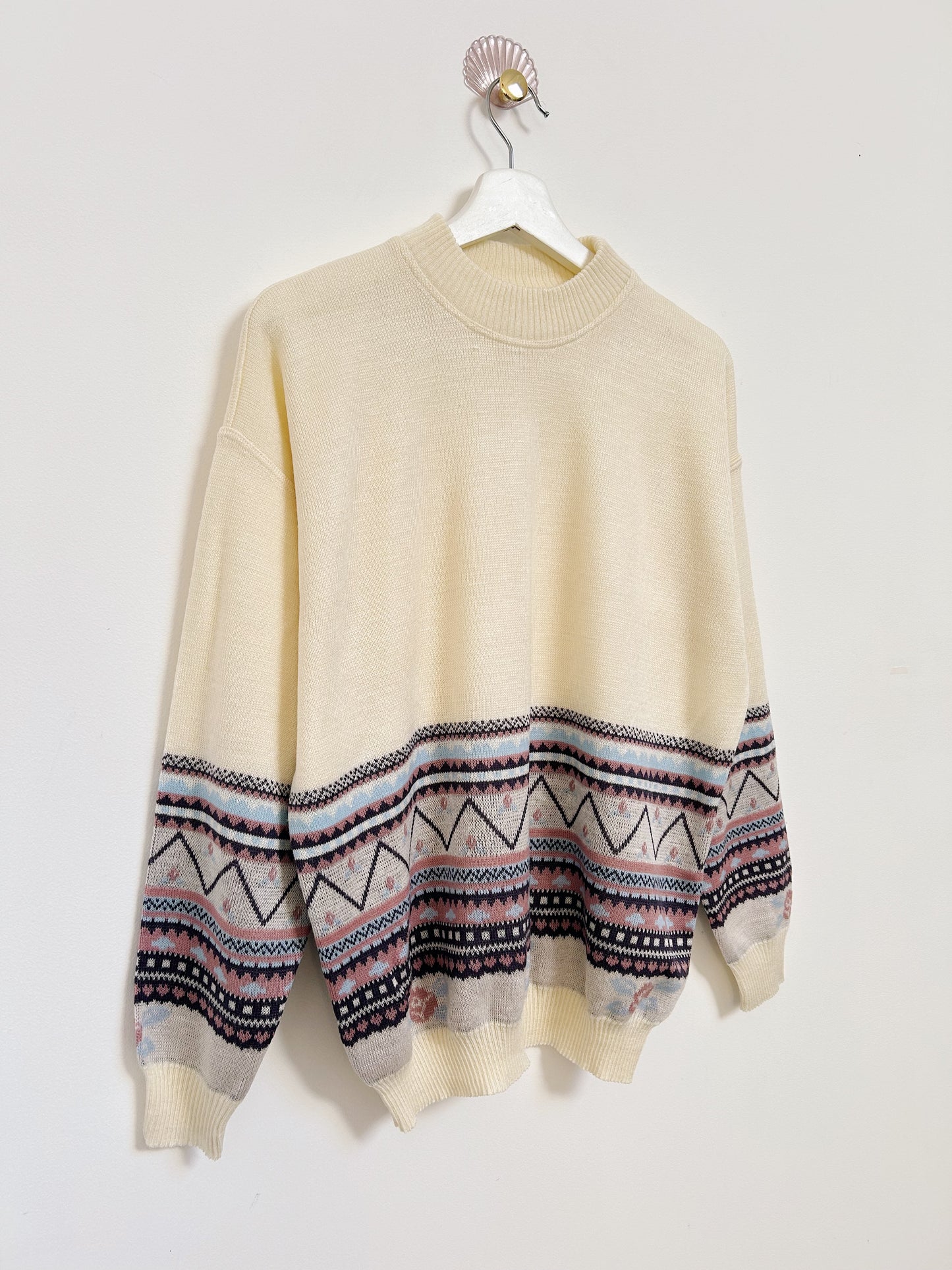 Cream oversized sweater with 90s rose print Size 40