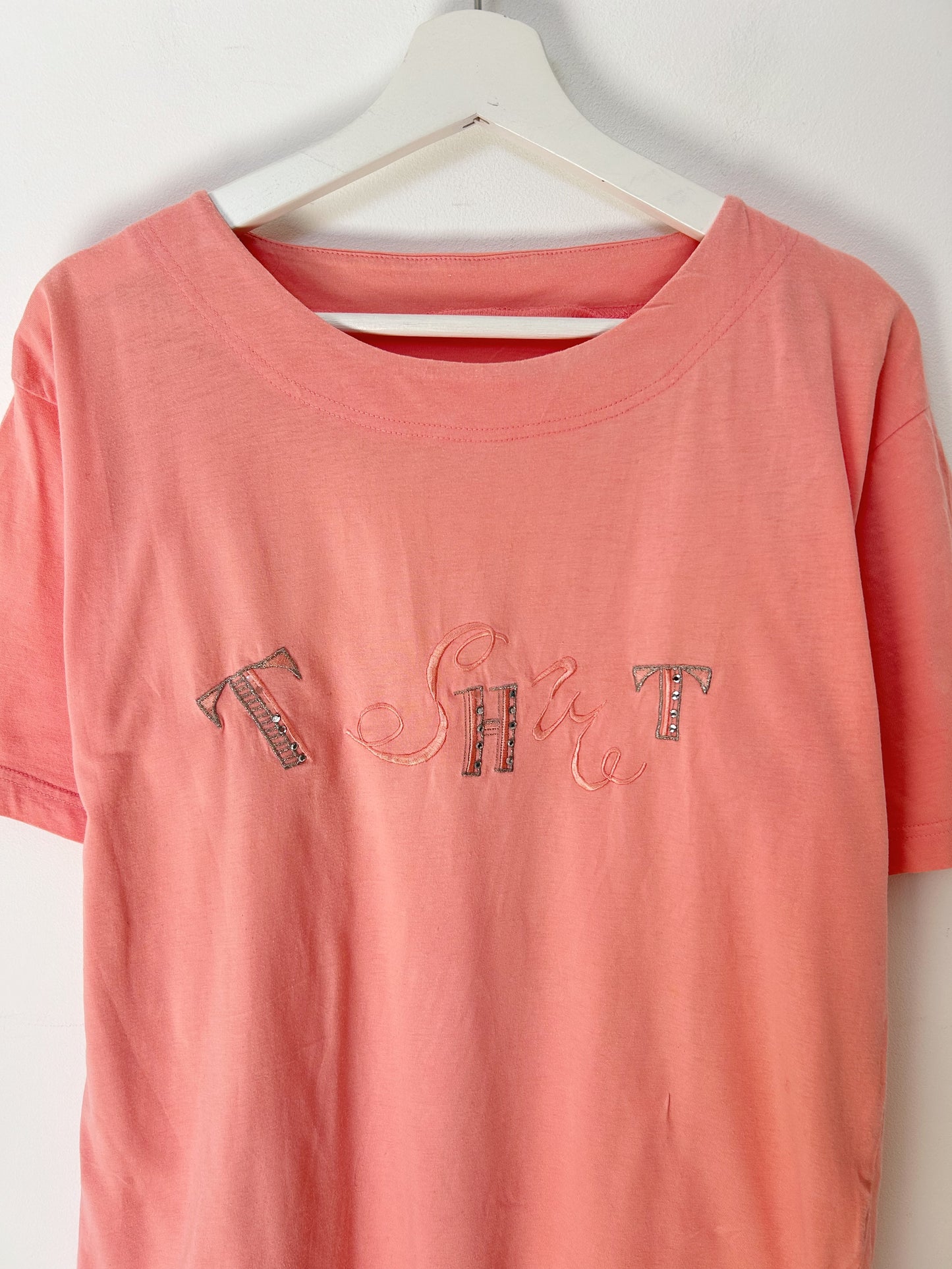 90s Coral Embroidered Oversized T-Shirt Size 38