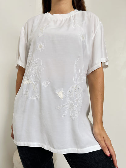 90s Ocean Embroidered Oversized T-Shirt Size 38 to 42