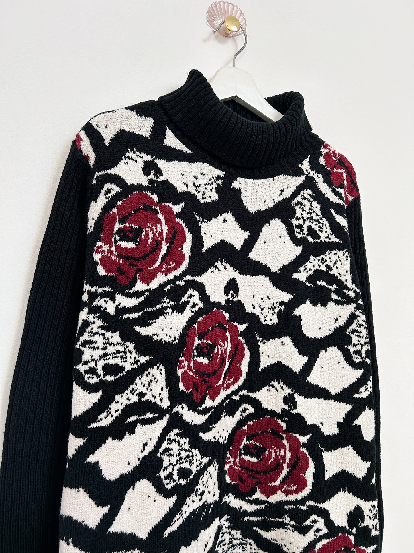 Pull oversize col roulé à motifs roses 90s Taille 40/42