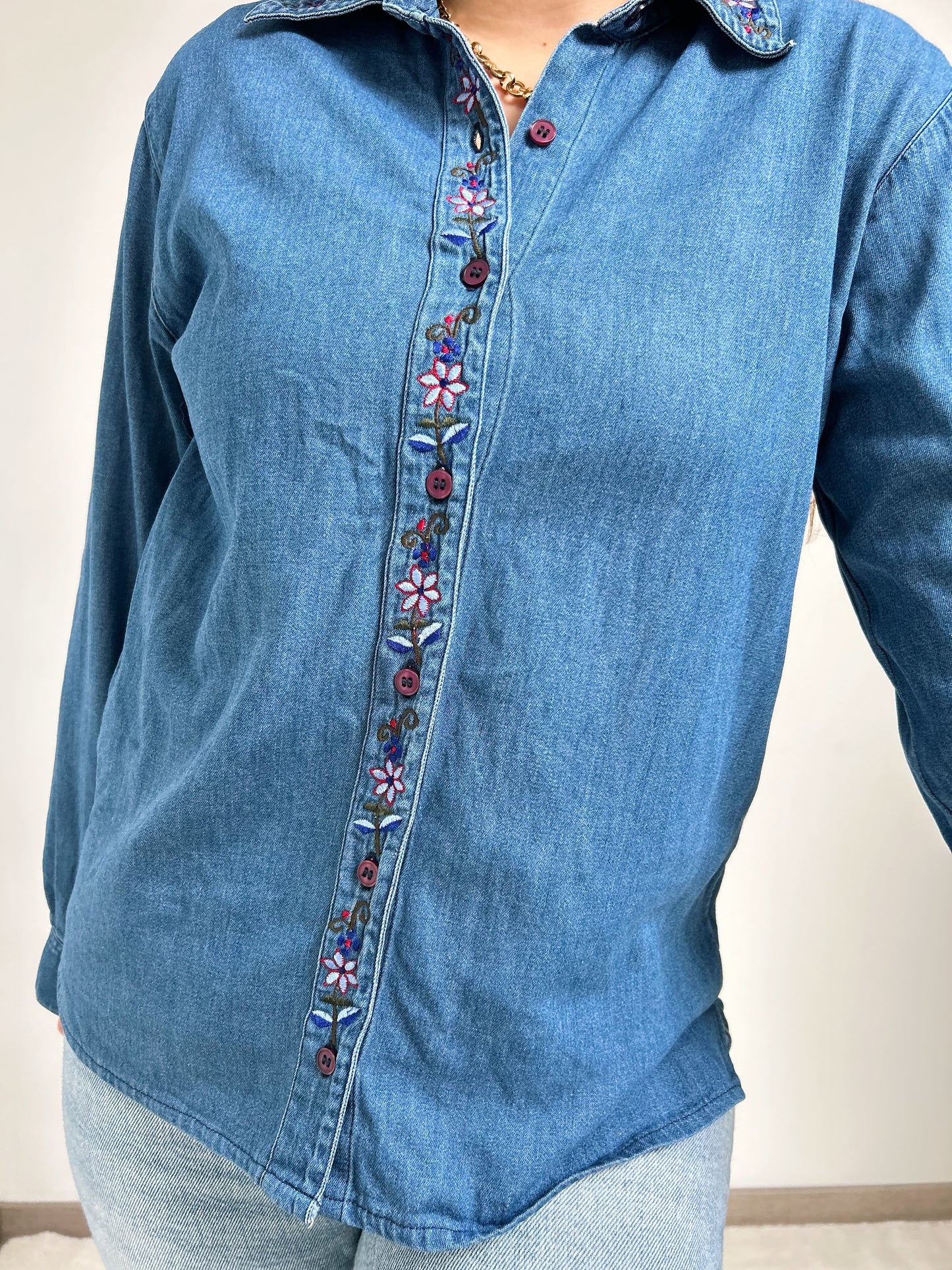 90s embroidered flower denim shirt Size 36