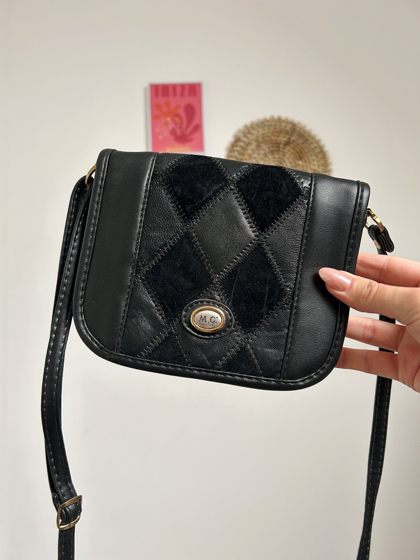 Petit sac bi matière en cuir noir 70s