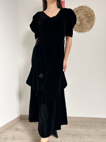 Long black velvet dress 70s Size 40