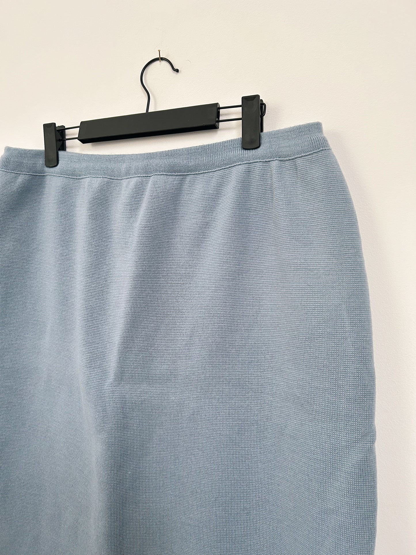 Light blue 90s knit mid-length skirt Size 44