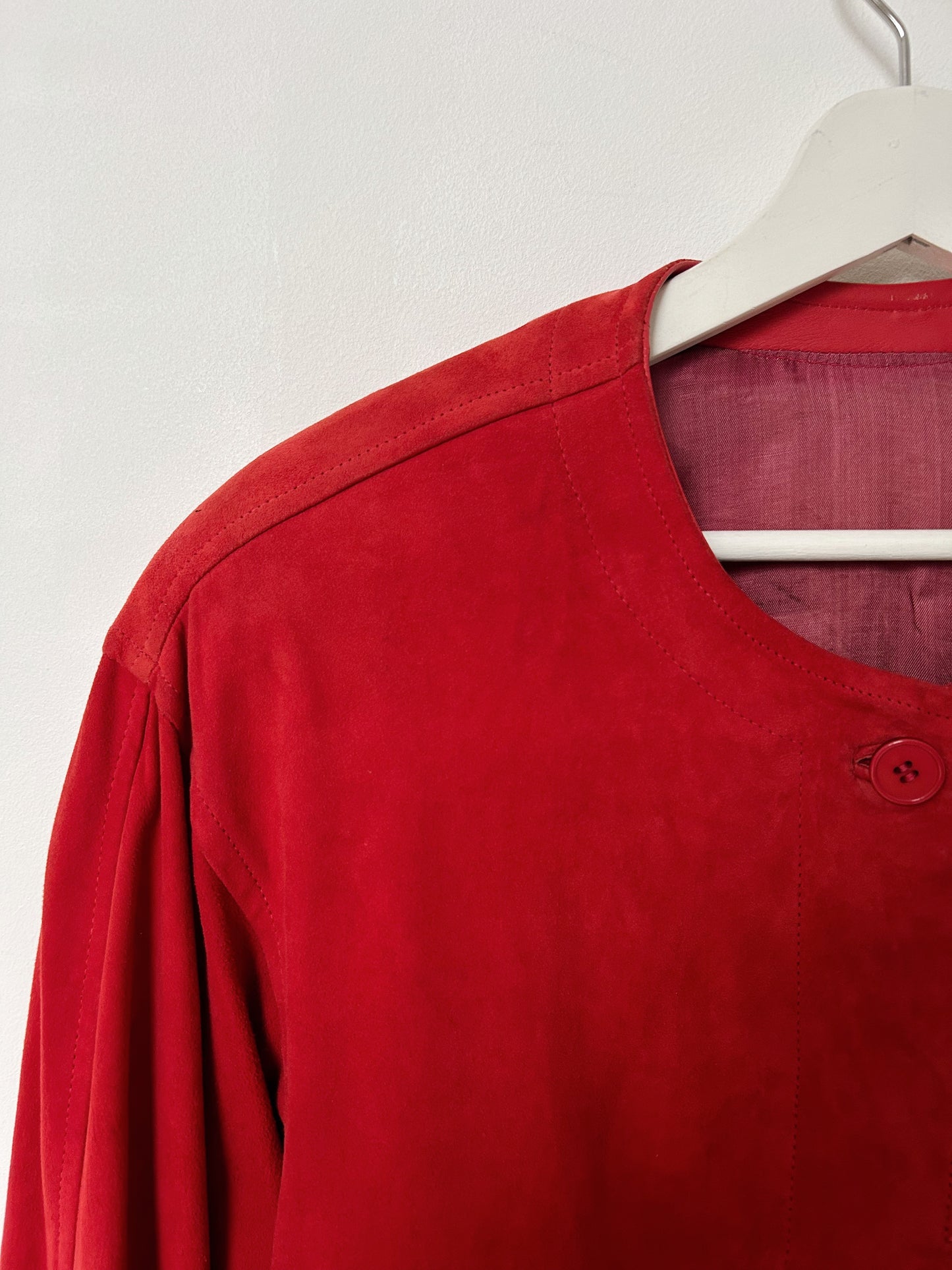 Veste courte en daim rouge 70s Taille 38/40