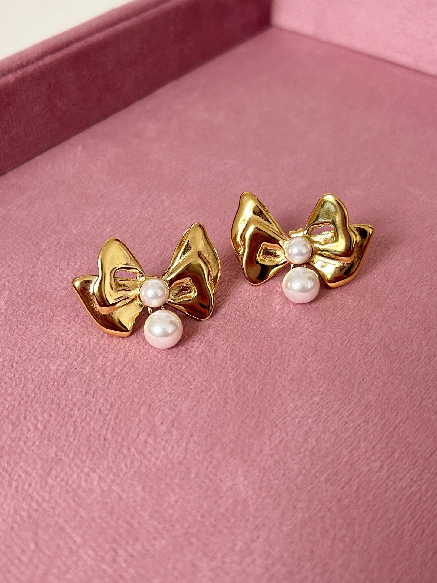 Rose Earrings | Stainless Steel and Pearl