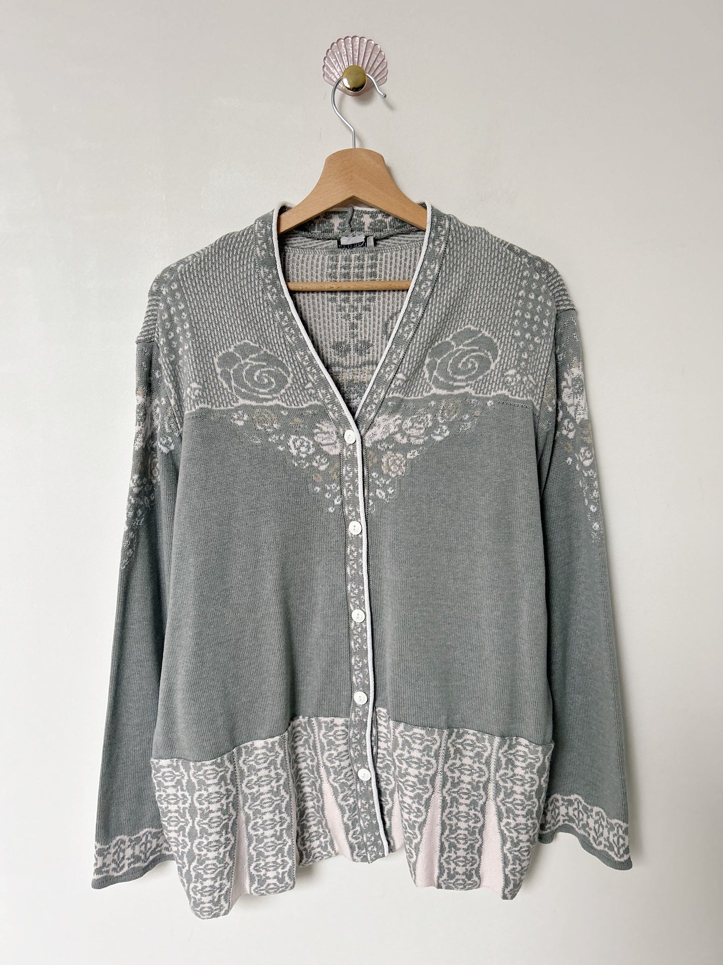 Cardigan gris à motifs vintage Taille 44