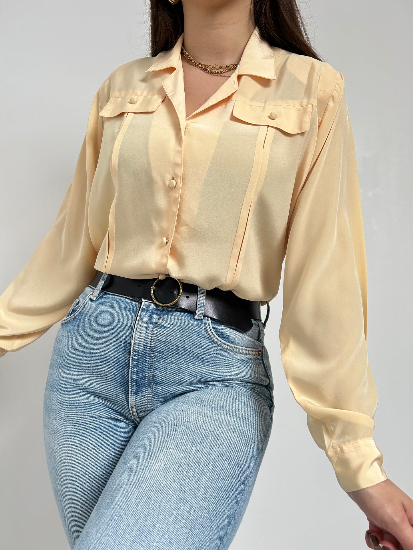 Chemise oversize jaune satiné 90s Taille 38/40