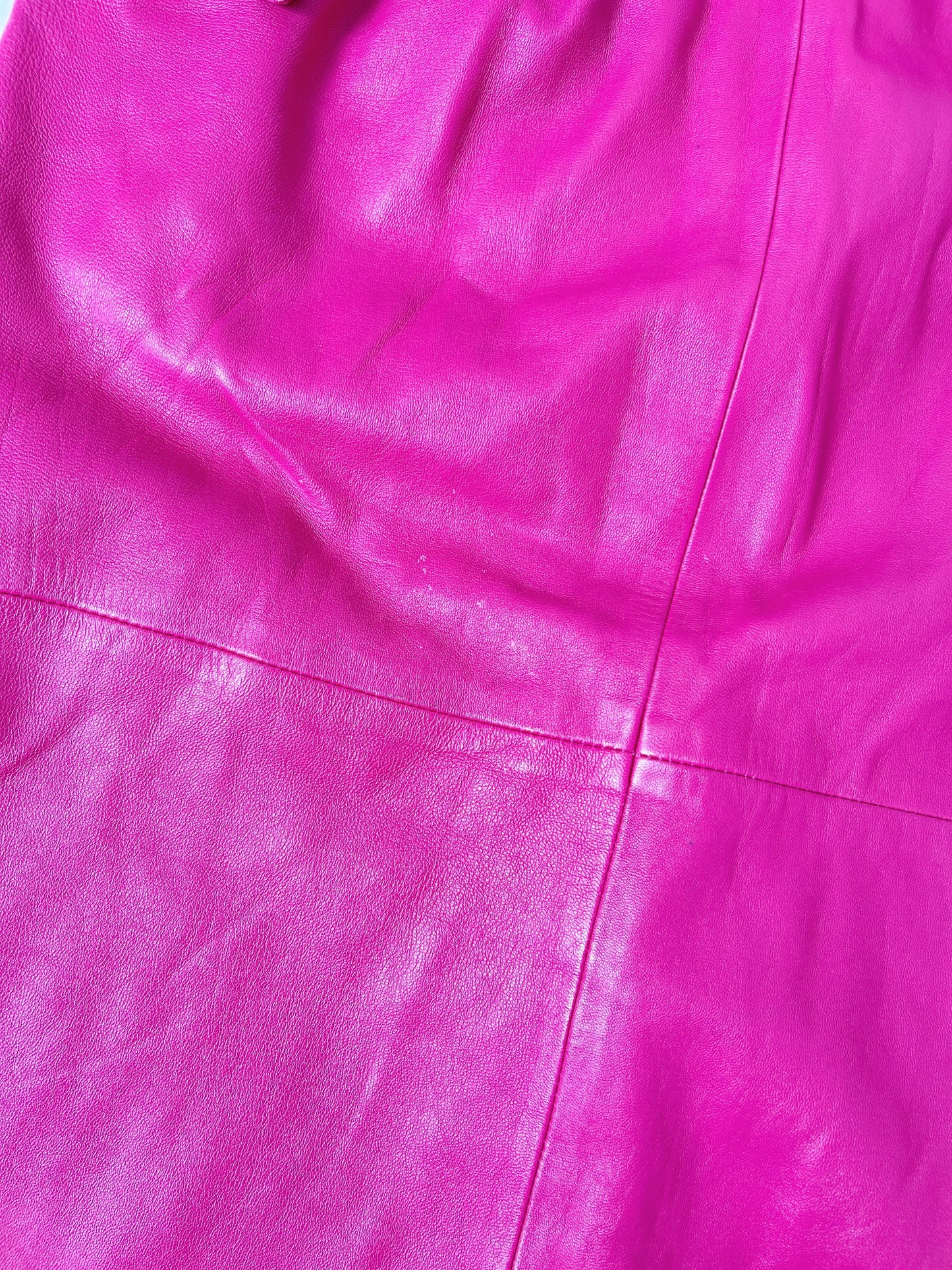 Jupe en cuir fushia 80s Taille 34