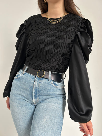 Blouse noire satinée manches bouffantes vintage Taille 38