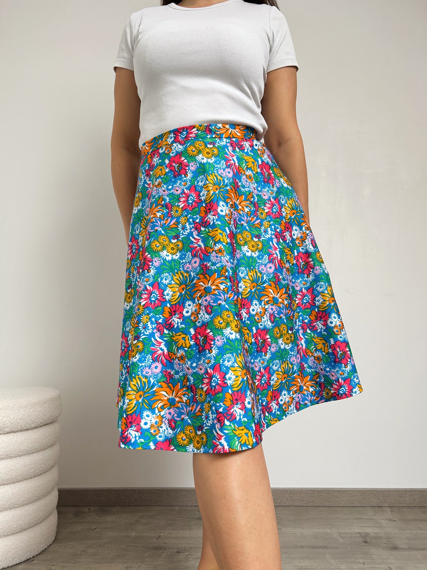 Jupe à fleurs multicolores 70s Taille 34