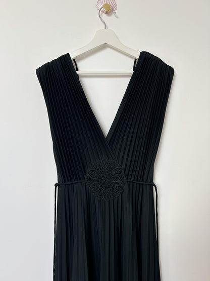 Long black pleated dress 70s Size 36