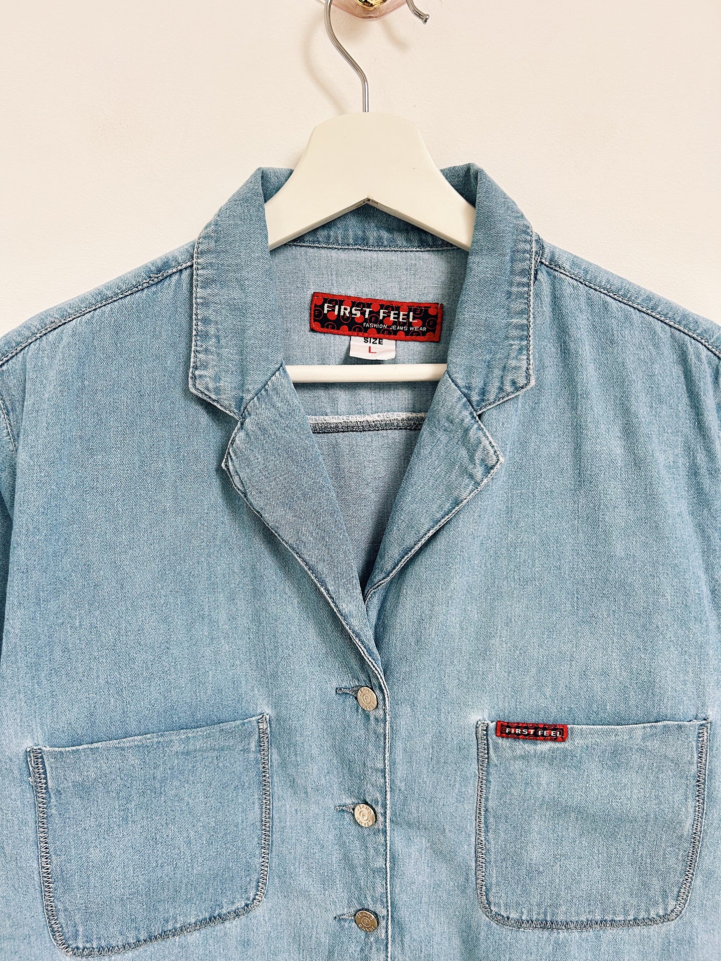 Chemise oversize manches courtes en jean bleu clair 90s Taille 36/38