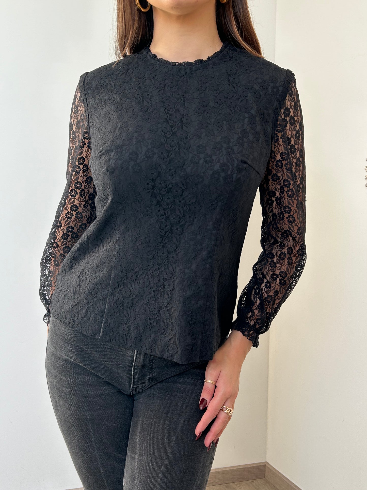 Top en dentelle noir 70s Taille 36