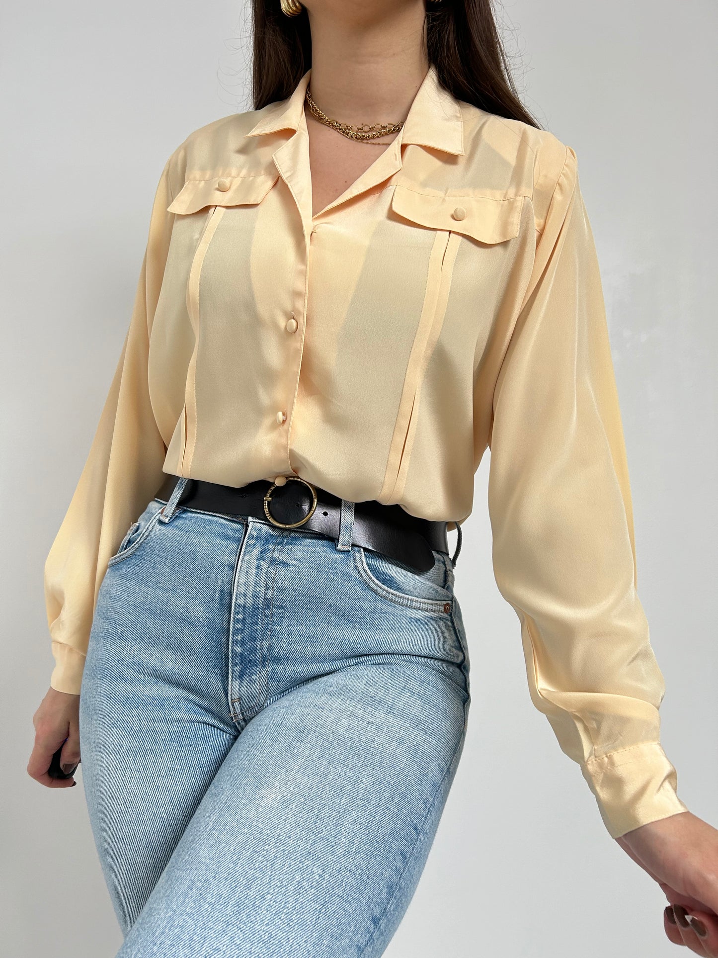 Chemise oversize jaune satiné 90s Taille 38/40