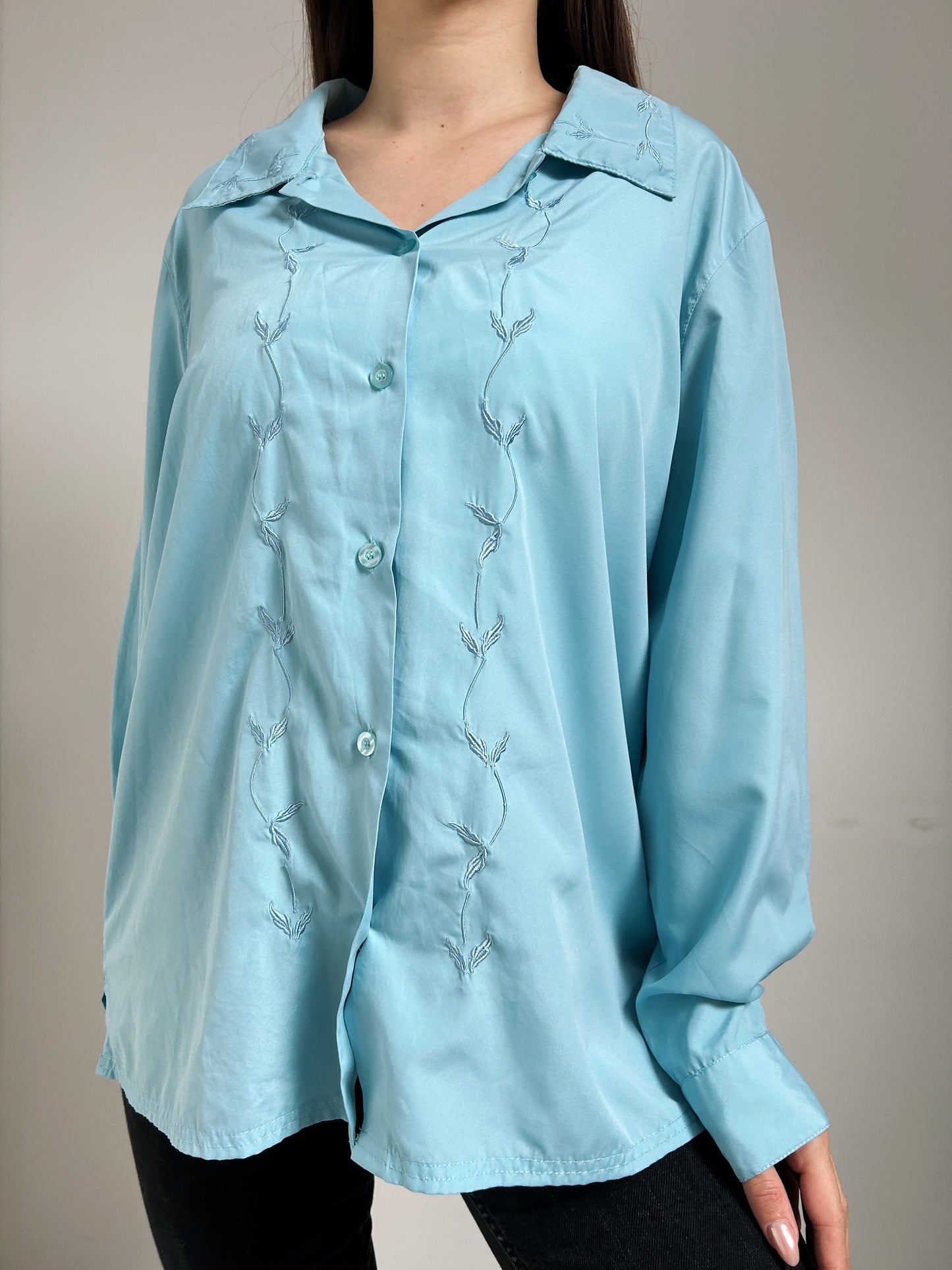 Chemise bleu brodée 90s Taille 42