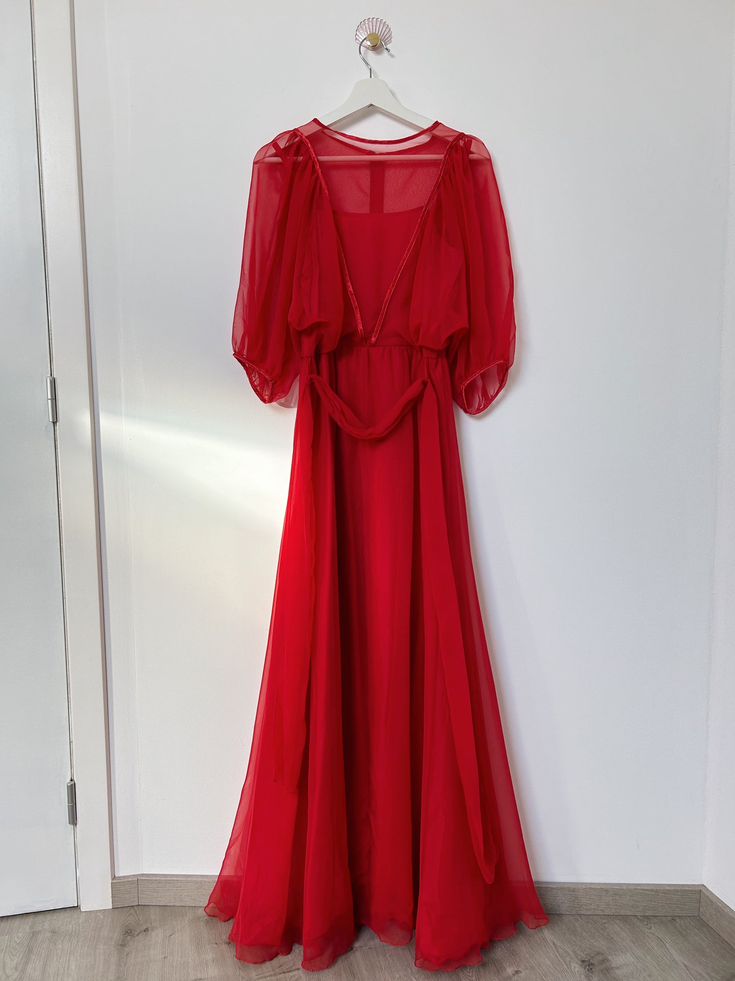 Longue robe rouge avec transparence 70s Taille 34/36