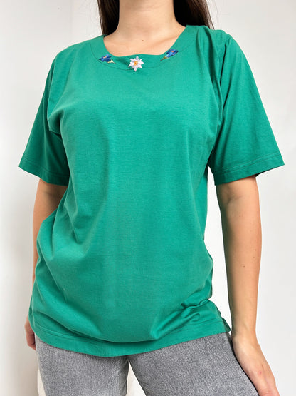 90s Embroidered Green T-Shirt Size 38/40