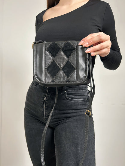 Petit sac bi matière en cuir noir 70s