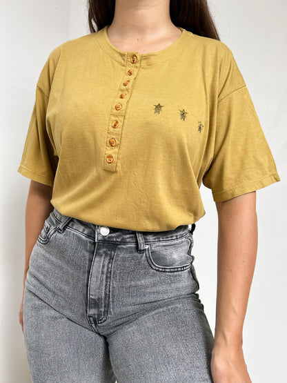 90s buttoned T-shirt Size 38 to 42