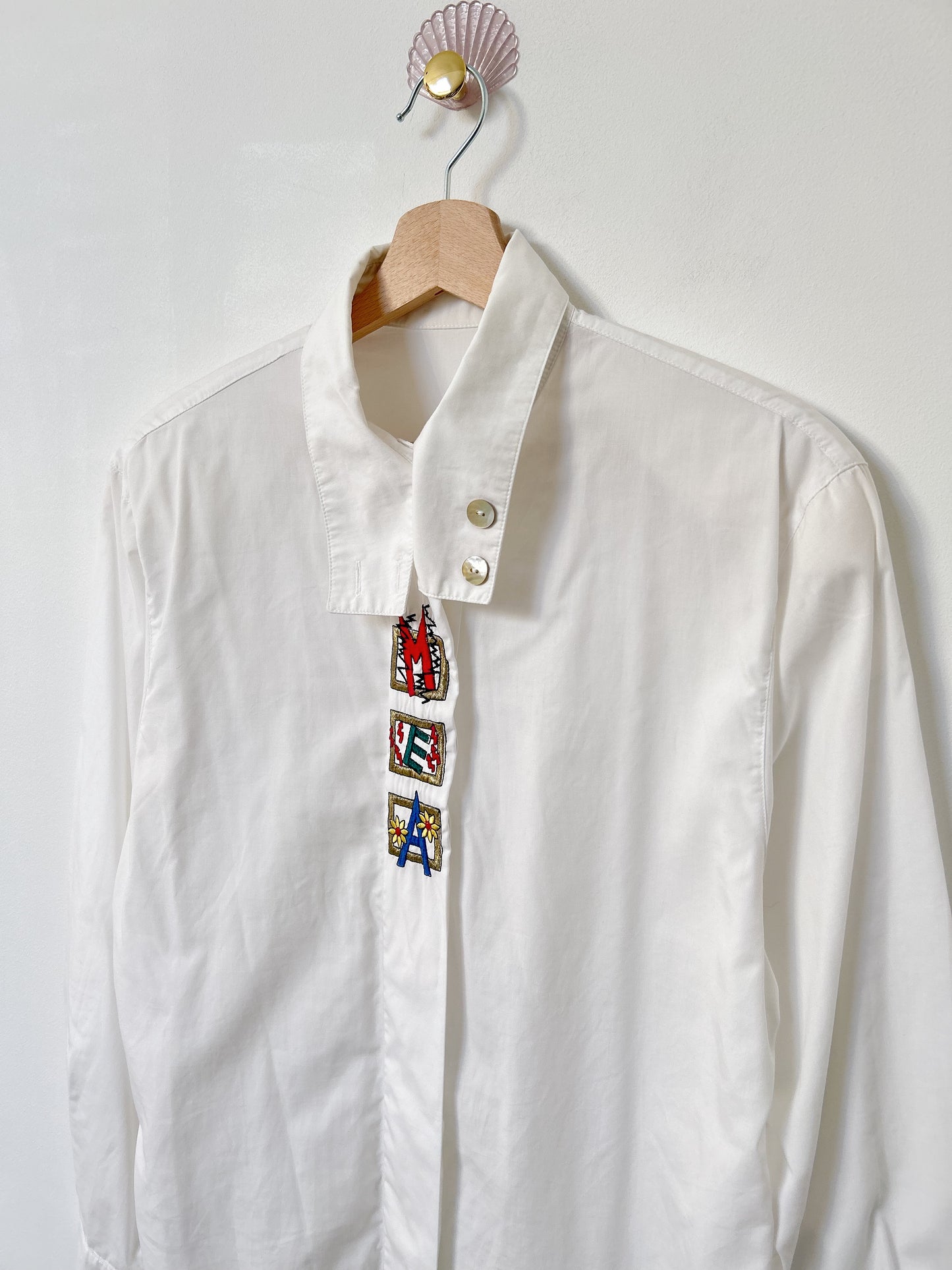 Chemise blanche à broderie lettre  90s Taille 38