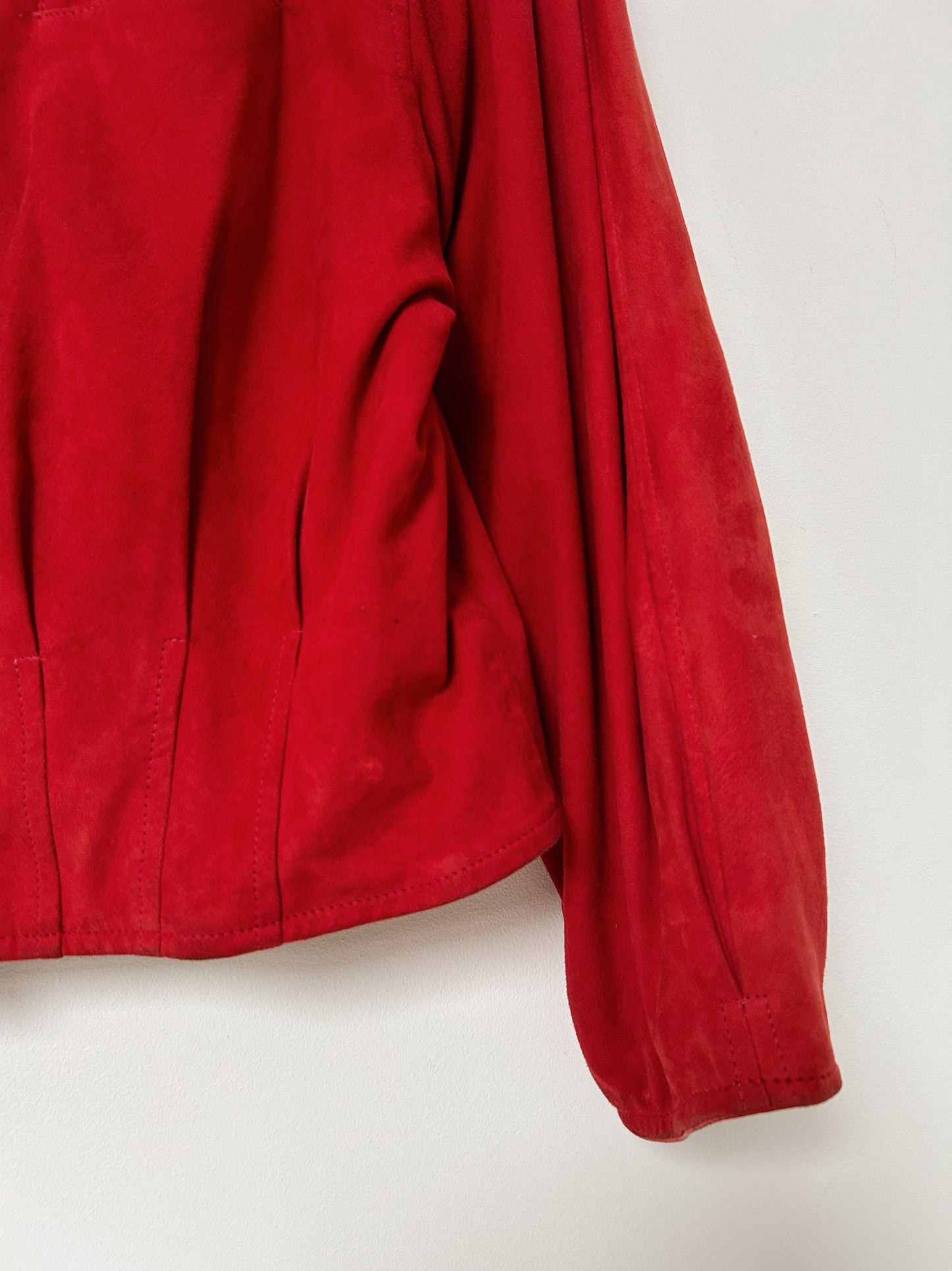 Veste courte en daim rouge 70s Taille 38/40