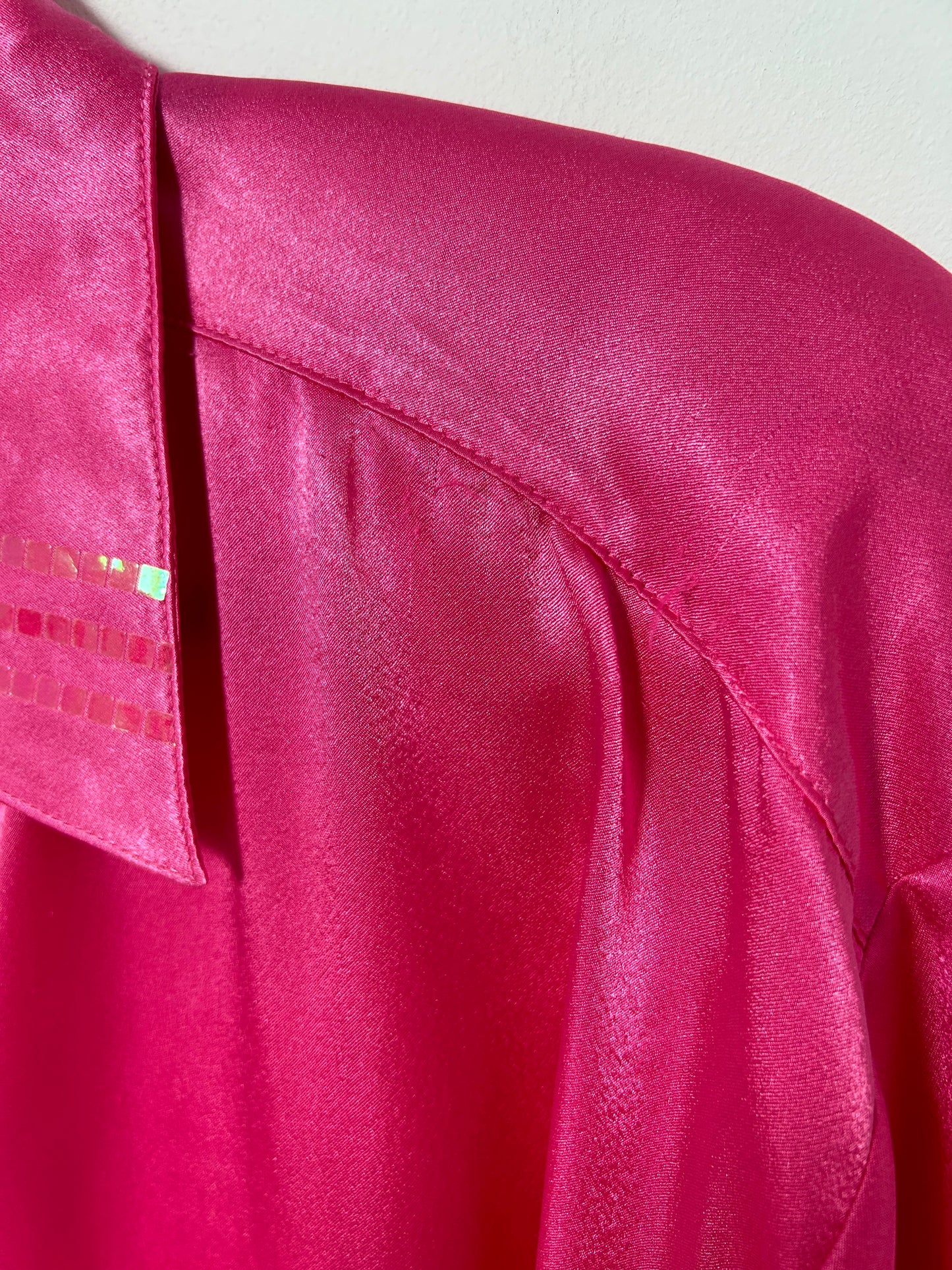 90s satin pink oversized shirt Size 38 to 42