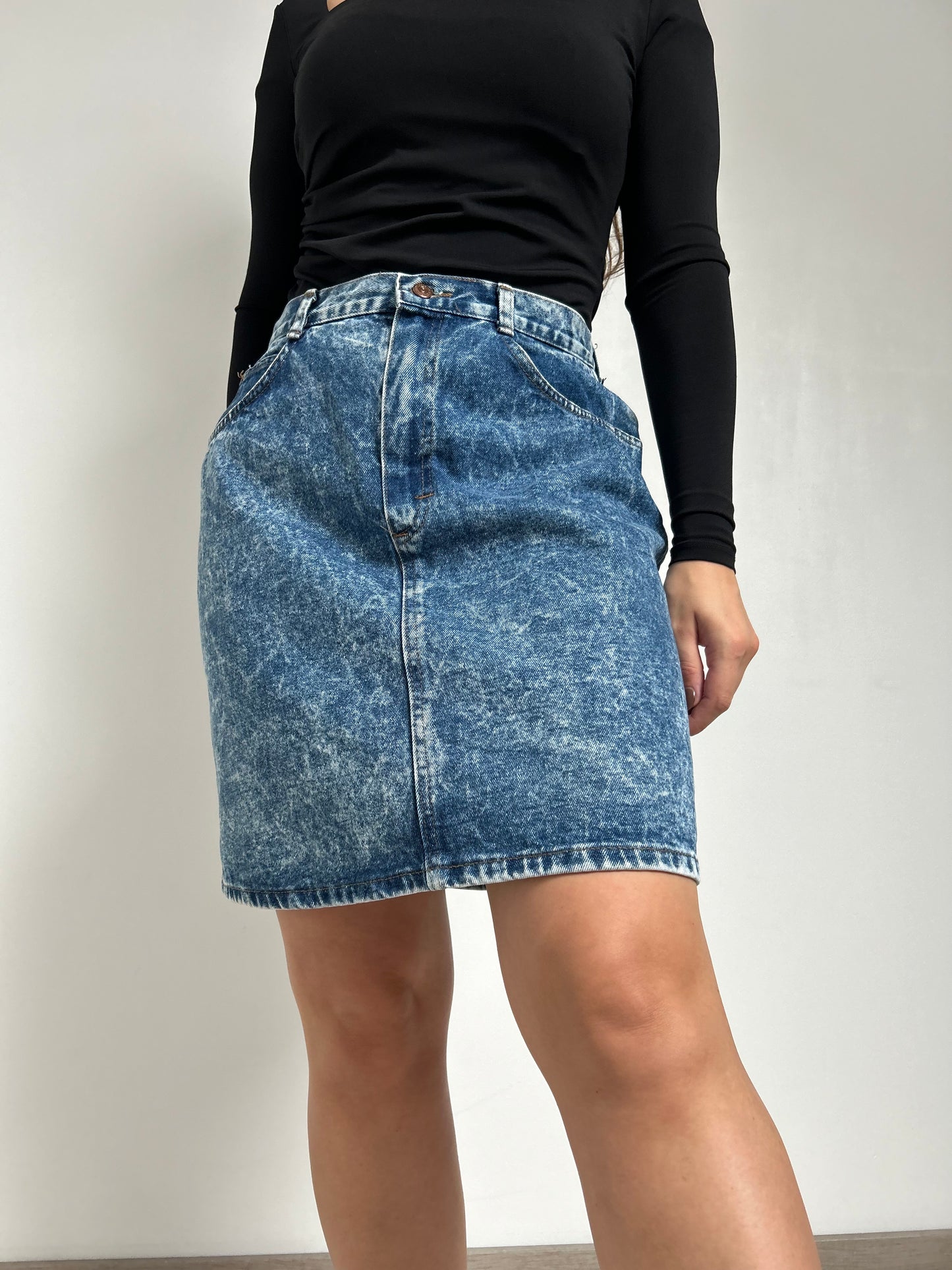 Mini jupe en jean délavé 80s Taille 38