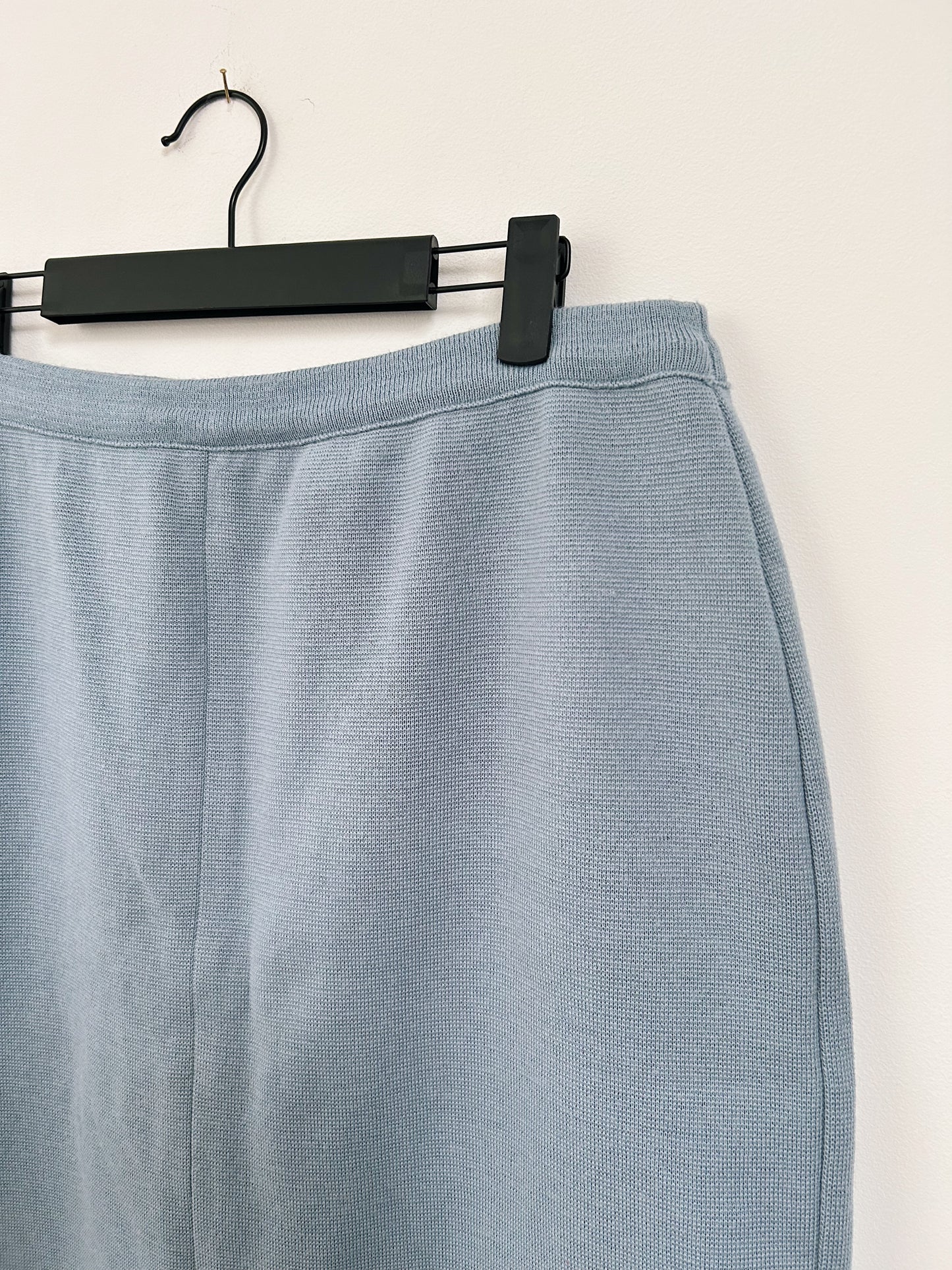 Light blue 90s knit mid-length skirt Size 44