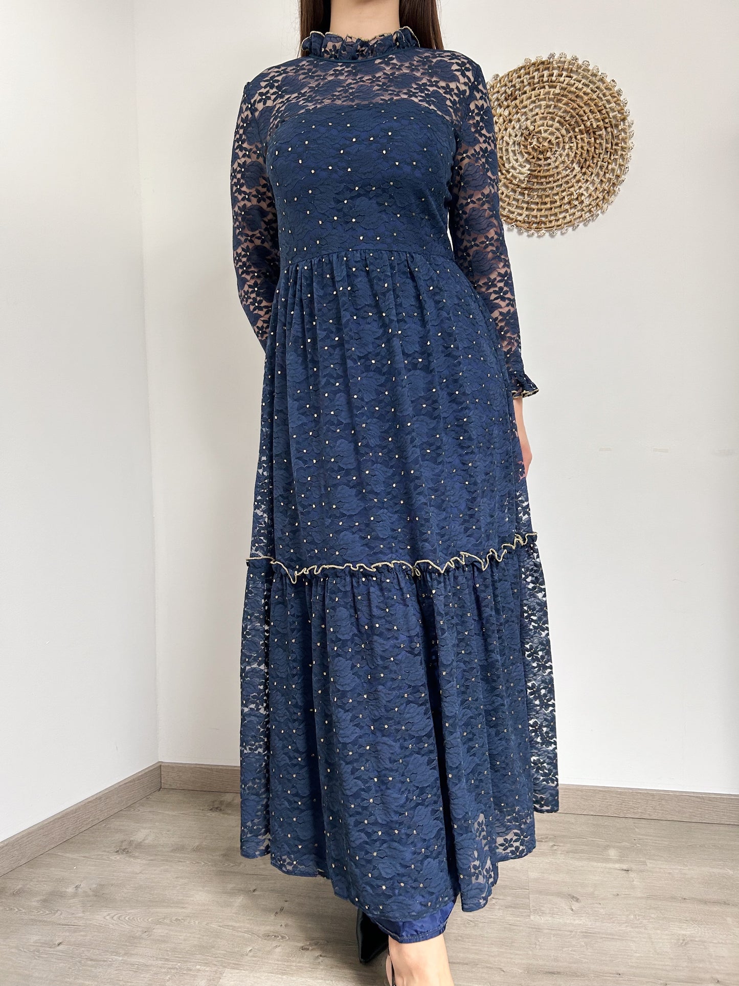 Dark blue lace dress with gold 70s Size 38