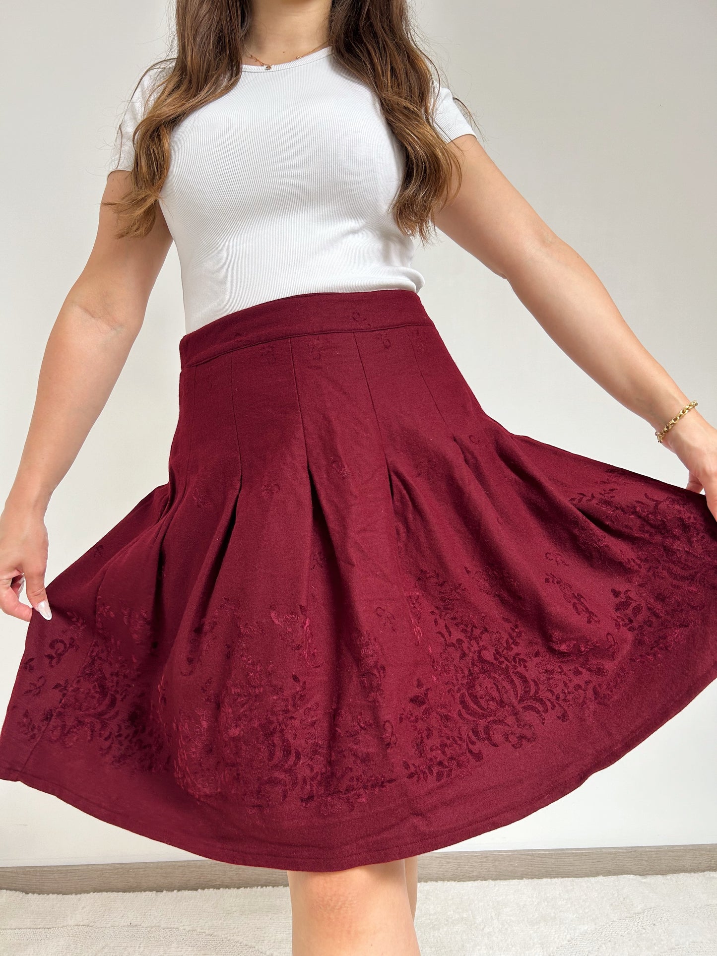 70s floral burgundy velvet skirt Size 38