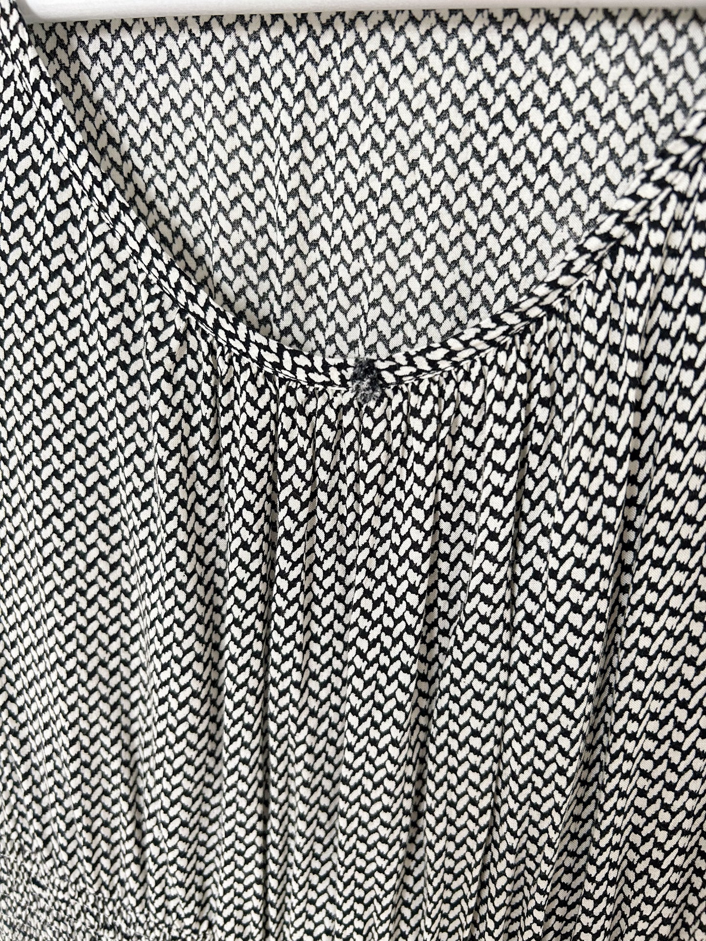 Robe à motif noir et blanc Taille 38